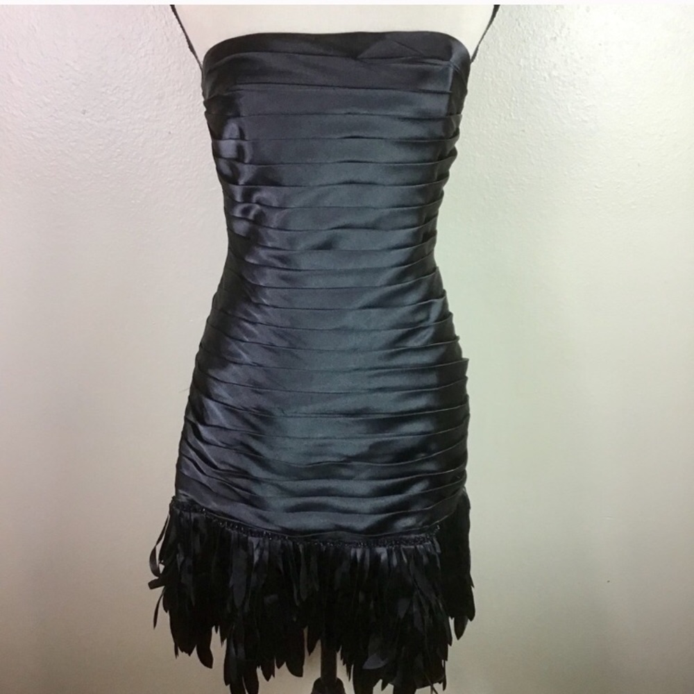 White House Black Market 👗 Sequins & Fringe